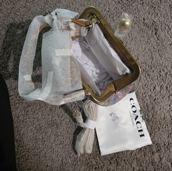 NWT AUTHENTIC COACH Rainbow Crystal Candy Kisslock 16 Pastel NEW - Picture 14 of 17